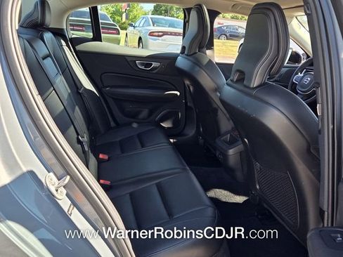 Used 2024 Volvo S60 B5 Core FWD image 17