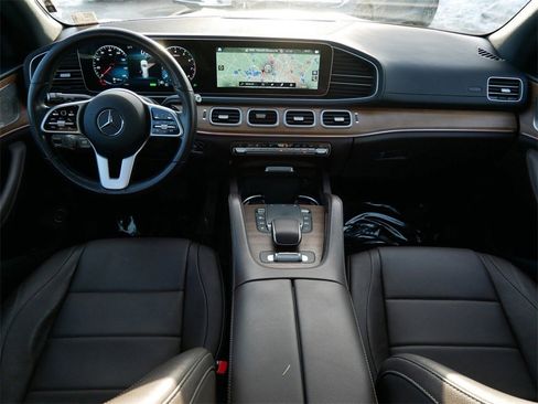 Used 2021 Mercedes-Benz GLS 450 4MATIC image 12