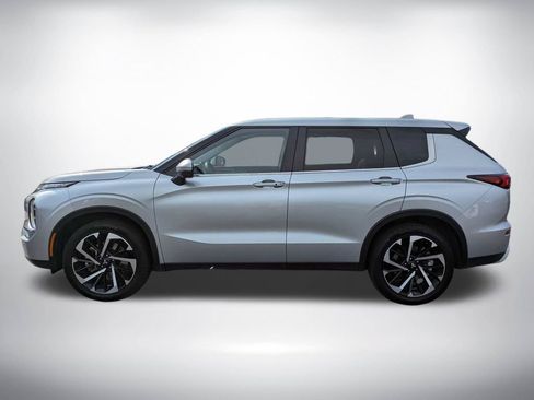 Used 2024 Mitsubishi Outlander SE AWD/4WD image 7