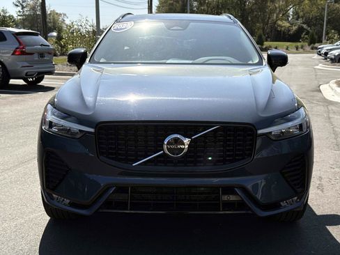 Certified 2025 Volvo XC60 B5 Plus image 2