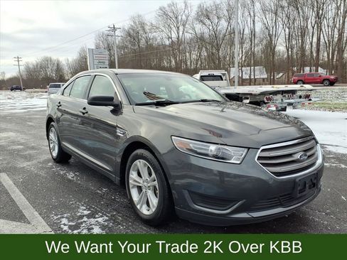 Used 2018 Ford Taurus SE image 4
