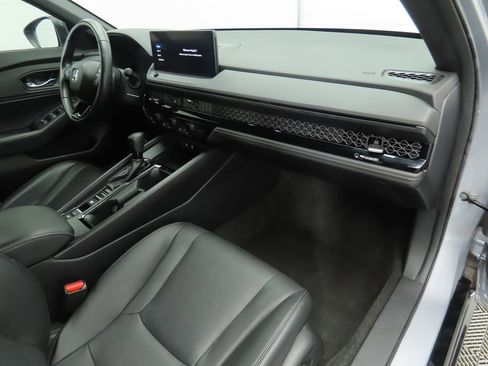 Used 2023 Honda Accord Sport image 15