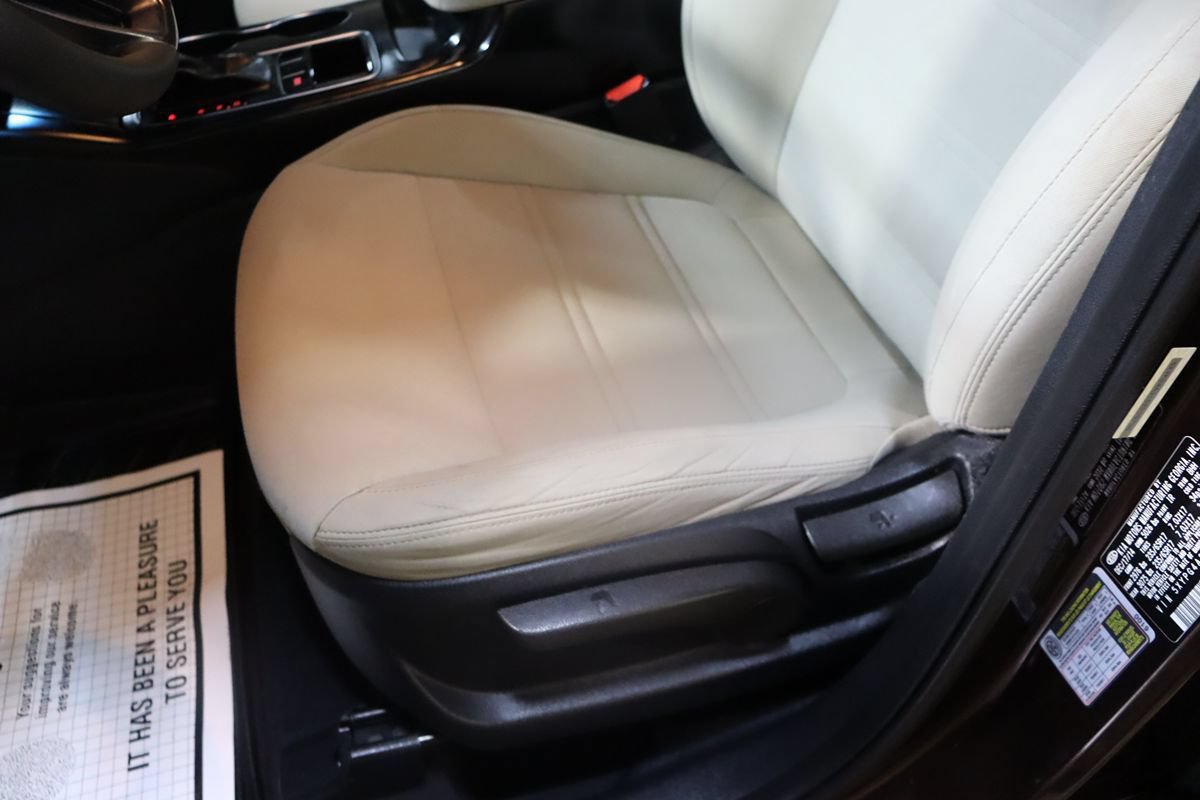 Used 2016 Kia Sorento FWD image 29
