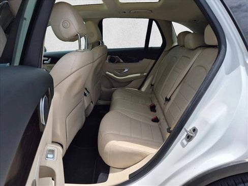 Used 2021 Mercedes-Benz GLC 300 image 18