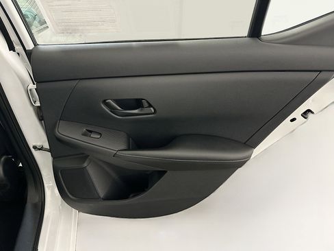 Used 2024 Nissan Sentra SV FWD image 29