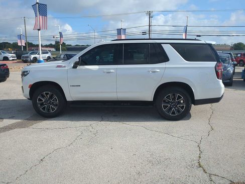 Used 2023 Chevrolet Tahoe Z71 w/ Luxury Package AWD/4WD image 5