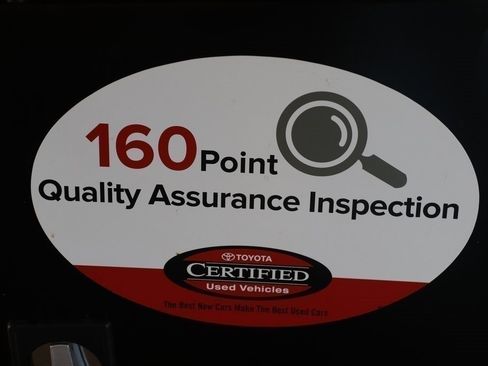 Used 2022 Toyota Sienna XLE image 12