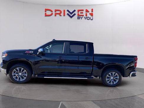 New 2026 Chevrolet Silverado 1500 LT image 2