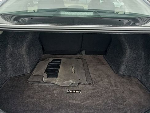 Used 2024 Nissan Versa SR image 23