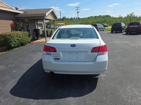 Used 2014 Subaru Legacy 2.5i AWD/4WD image 7