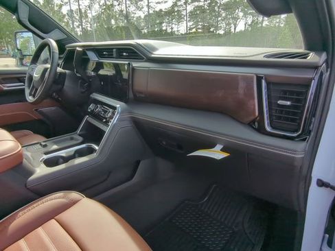 New 2026 GMC Sierra 2500 Denali Ultimate image 48