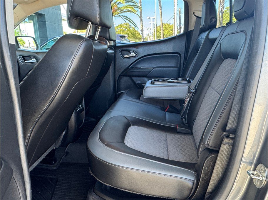 Used 2018 Chevrolet Colorado Z71 AWD/4WD image 21