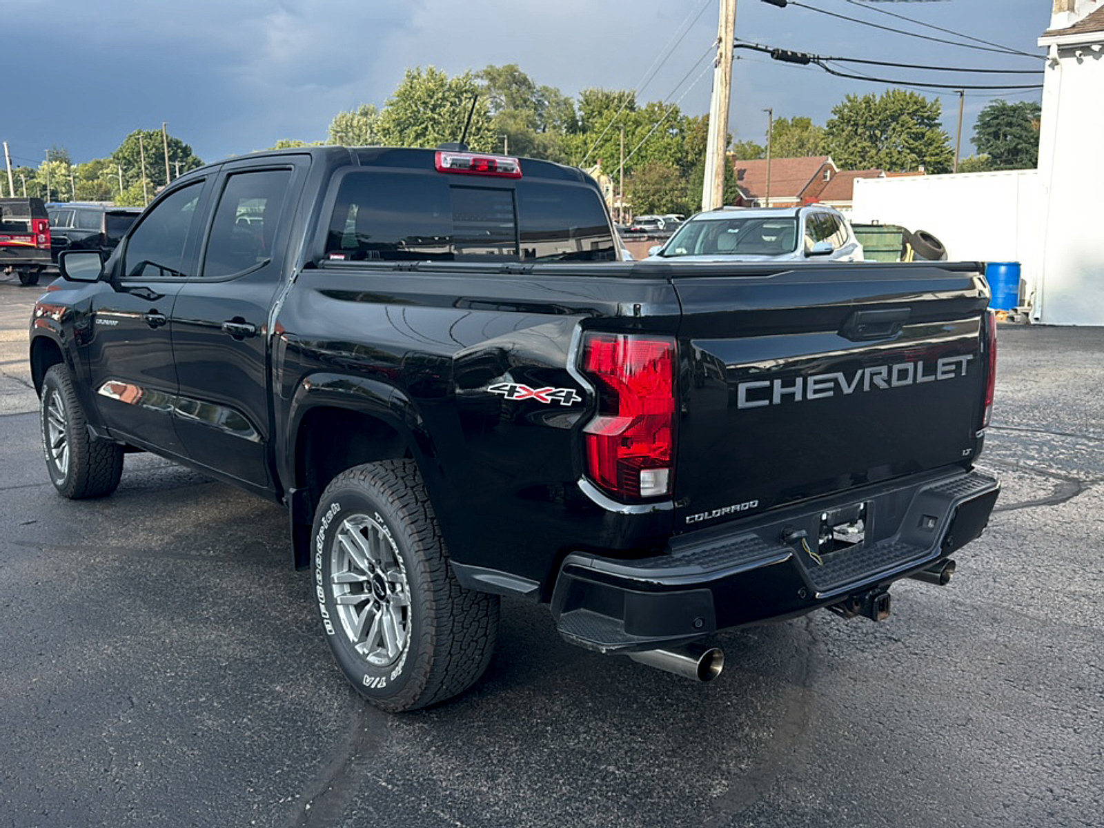Used 2024 Chevrolet Colorado LT w/ LT Convenience Package II AWD/4WD image 5