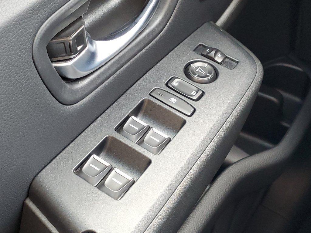 Certified 2025 Honda Pilot Touring image 19