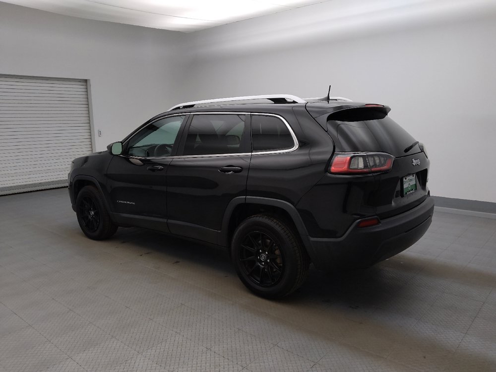 Used 2019 Jeep Cherokee Latitude w/ Popular Appearance Group FWD image 3