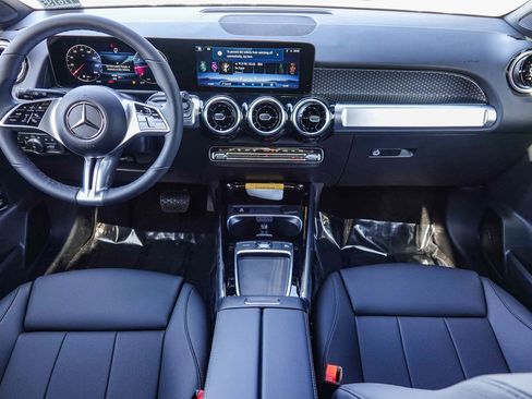 New 2026 Mercedes-Benz GLB 250 image 11