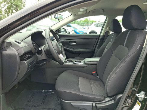 Used 2023 Nissan Sentra SV w/ All-Weather Package FWD image 14