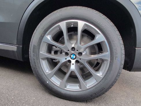 New 2026 BMW X5 xDrive50e w/ Climate Comfort Package image 13