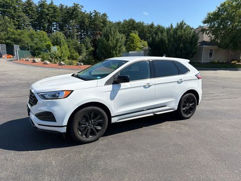 Used 2023 Ford Edge SE w/ Black Appearance Package AWD/4WD image 1