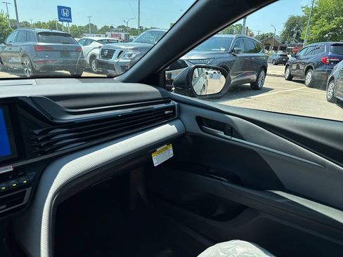 New 2026 Toyota Camry SE AWD/4WD image 27