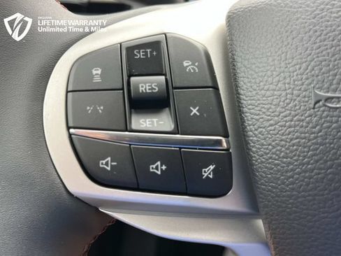New 2026 Ford Explorer Active RWD image 27