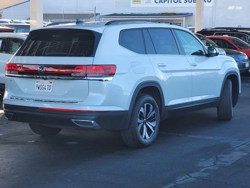 Used 2026 Volkswagen Atlas SE image 4