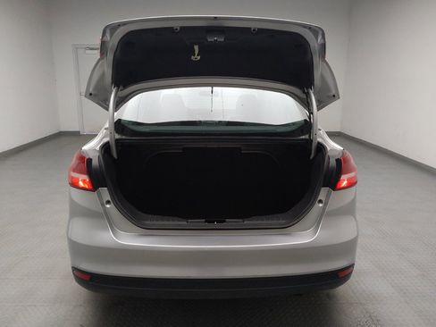 Used 2016 Ford Focus SE w/ SE Cold Weather Package FWD image 29