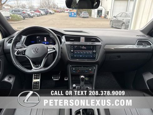 Used 2022 Volkswagen Tiguan SE R-Line image 15
