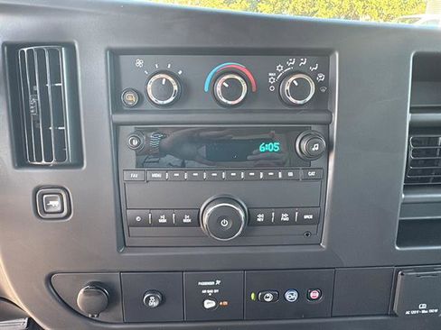 New 2025 Chevrolet Express 3500 w/ Power Convenience Package image 17