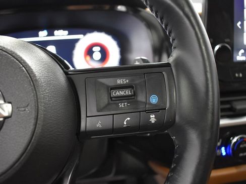 Used 2023 Nissan Pathfinder Platinum AWD/4WD image 30