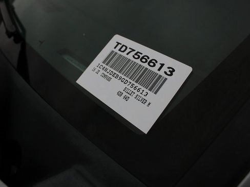 Used 2016 Jeep Compass Latitude image 30