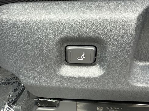 New 2026 Toyota Tacoma SR5 RWD image 23