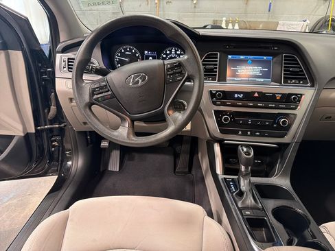 Used 2016 Hyundai Sonata Sport w/ Cargo Package FWD image 5