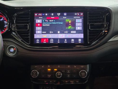 Used 2022 Dodge Durango R/T RWD image 19