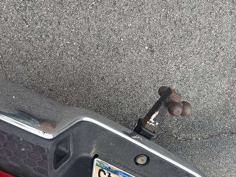 Used 2019 RAM 1500 Classic SLT image 6