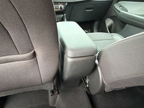 Used 2025 Chevrolet TrailBlazer LT AWD/4WD image 19