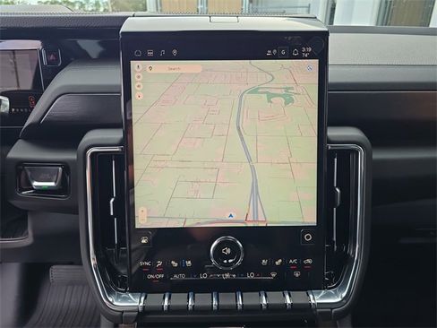 New 2026 GMC Yukon Denali w/ Sun & Power Step Package image 21