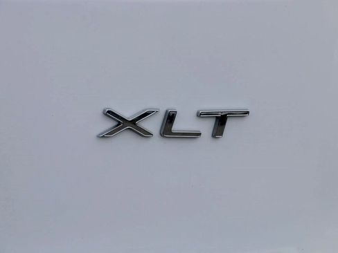 Used 2024 Ford Transit 350 XLT image 8