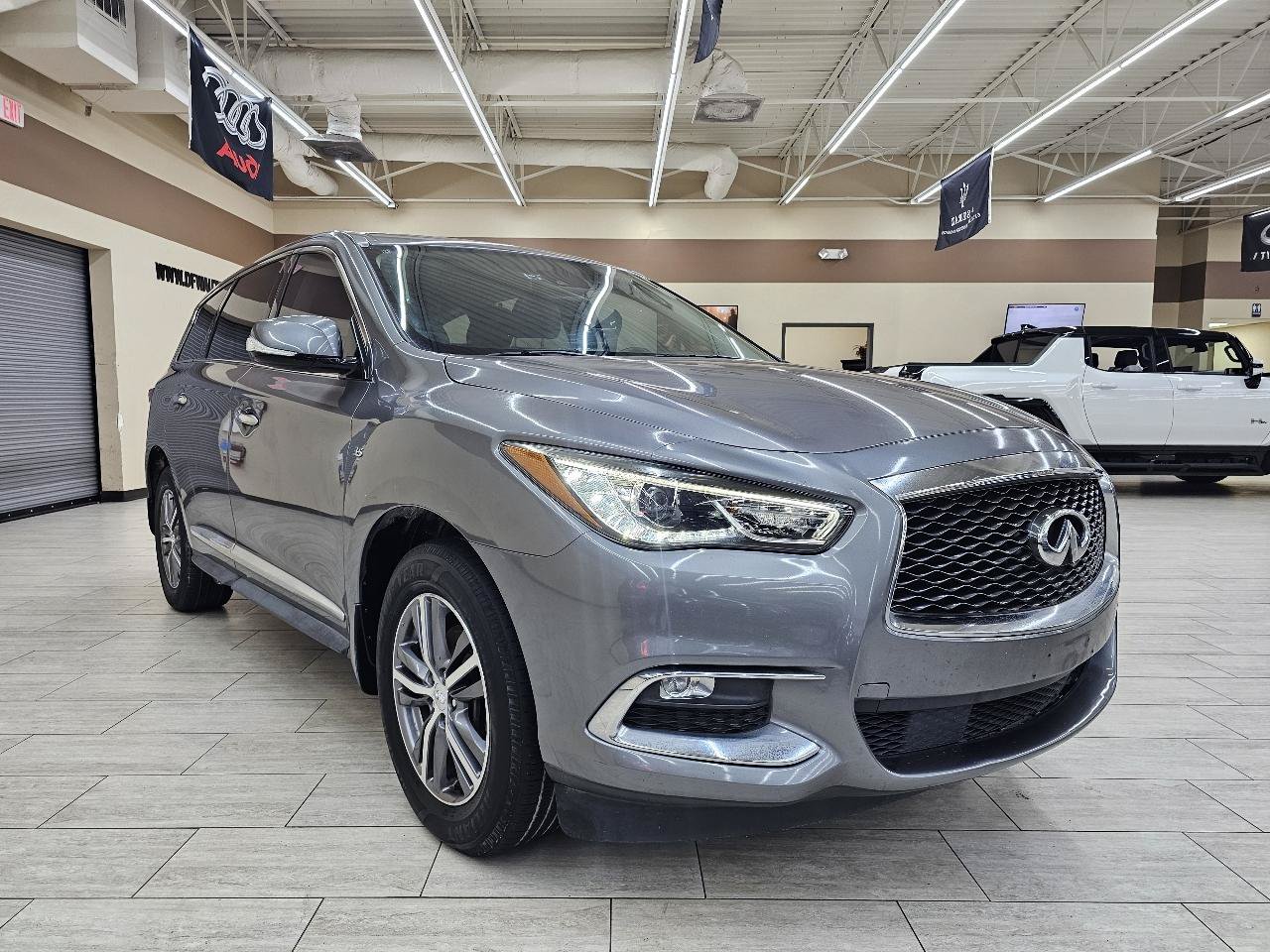 Used 2020 INFINITI QX60 Pure FWD image 4