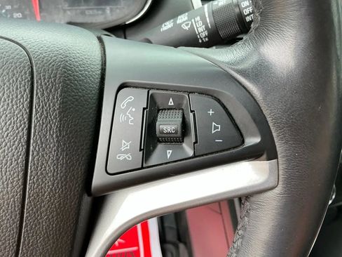 Used 2022 Chevrolet Trax LT w/ Driver Confidence Package image 27