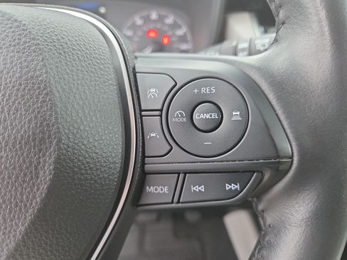 Certified 2023 Toyota Corolla Cross LE AWD/4WD image 24