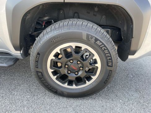 Used 2026 Toyota 4Runner TRD Off-Road Premium image 11