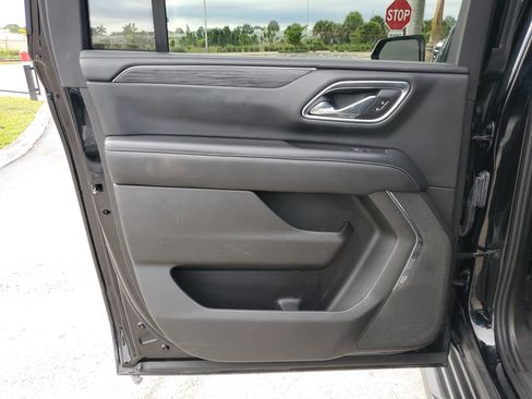 Used 2021 GMC Yukon XL SLT image 26