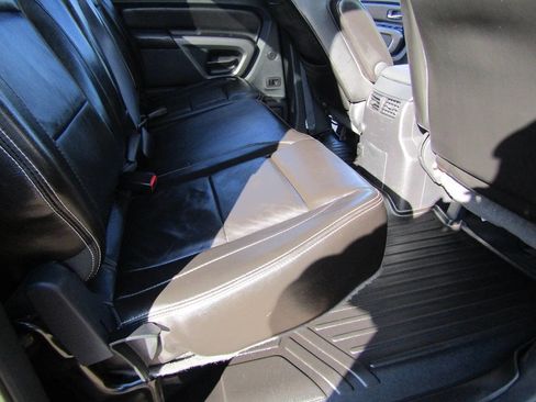 Used 2015 Nissan Titan PRO-4X image 18
