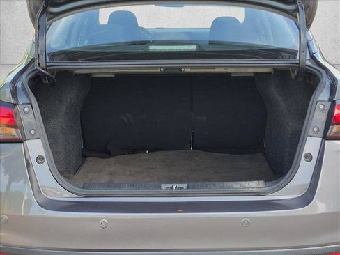 Used 2024 Nissan Versa SV FWD image 6
