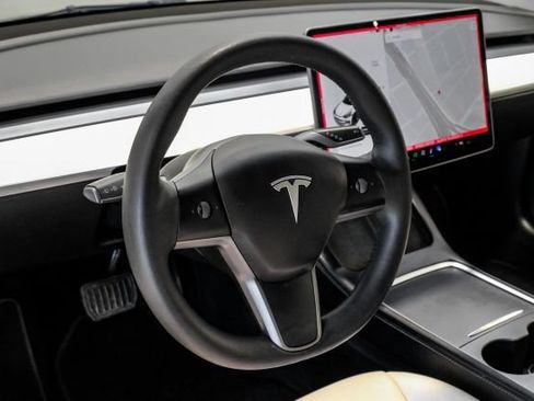 Used 2021 Tesla Model 3 Standard Range Plus RWD image 19