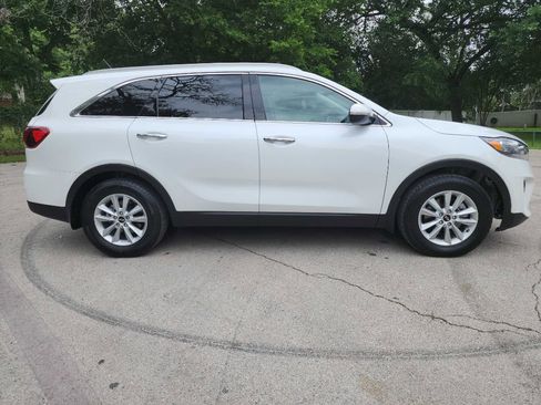 Used 2020 Kia Sorento LX w/ LX I4 Convenience Package FWD image 10