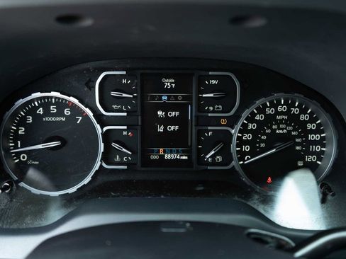 Used 2021 Toyota Tundra SR5 RWD image 19