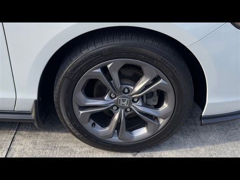 Certified 2023 Honda Accord EX image 11