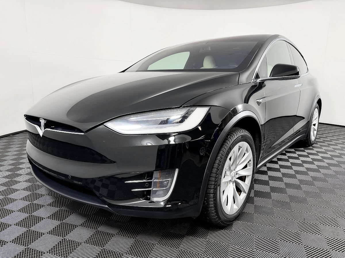 Used 2020 Tesla Model X Long Range AWD/4WD image 3